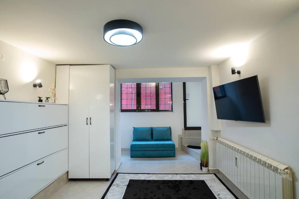 Studio With Courtyard Just Steps Away Vitosha Str Sofia Eksteriør bilde