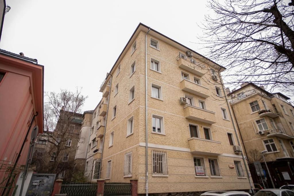Studio With Courtyard Just Steps Away Vitosha Str Sofia Eksteriør bilde