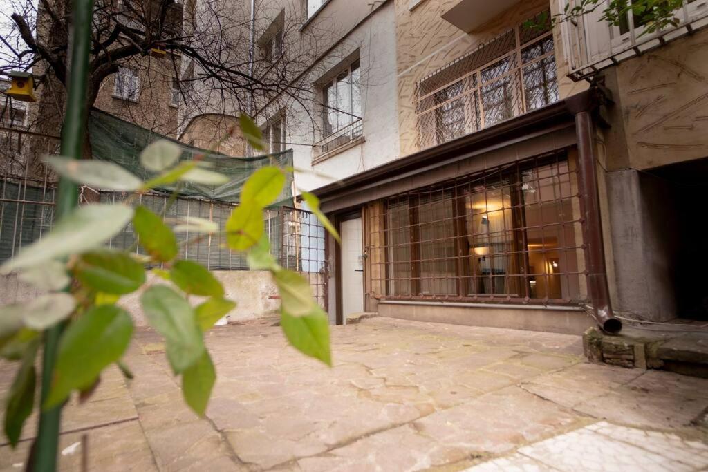 Studio With Courtyard Just Steps Away Vitosha Str Sofia Eksteriør bilde